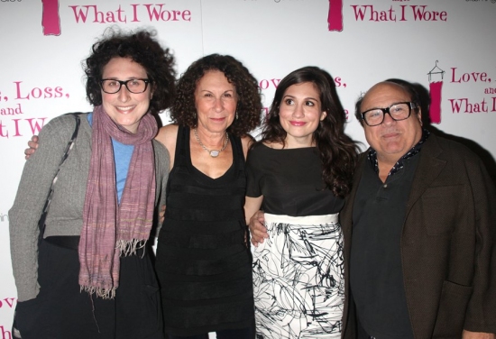 Gracie Devito, Rhea Perlman, Lucy DeVito and Danny DeVito Photo