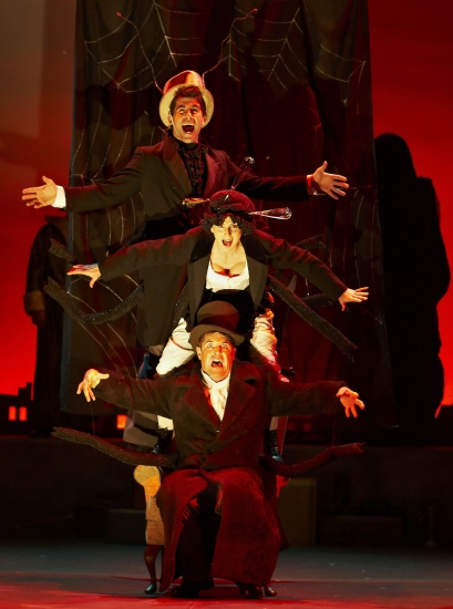 Photo Flash: Gareth Hale Stars In Arts Theatre's A CHRISTMAS CAROL Image