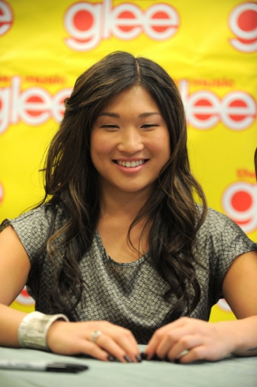 Photo Flash: The GLEE Cast CD Signing at LA's The Grove 