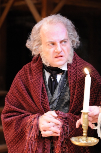 Photo Flash: Alley Theatre's A CHRISTMAS CAROL Image