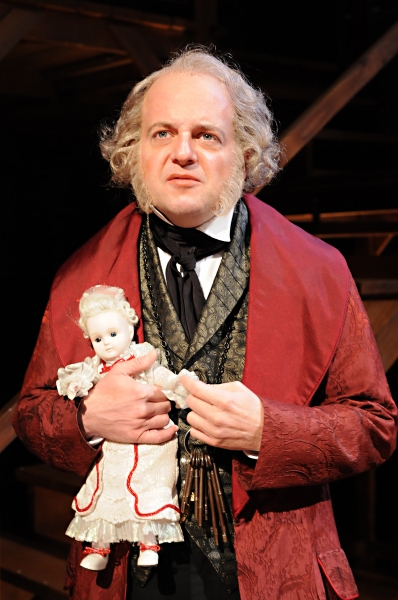 Photo Flash: Alley Theatre's A CHRISTMAS CAROL Image