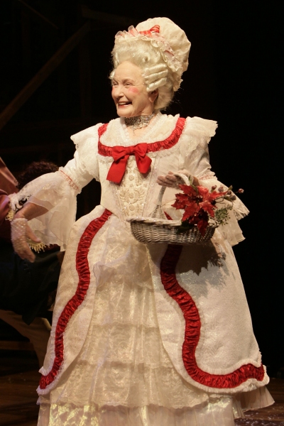 Photo Flash: Alley Theatre's A CHRISTMAS CAROL Image