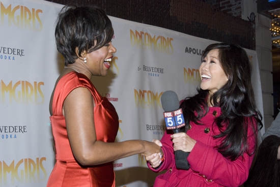 Sheryl Lee Ralph talks to the press Photo