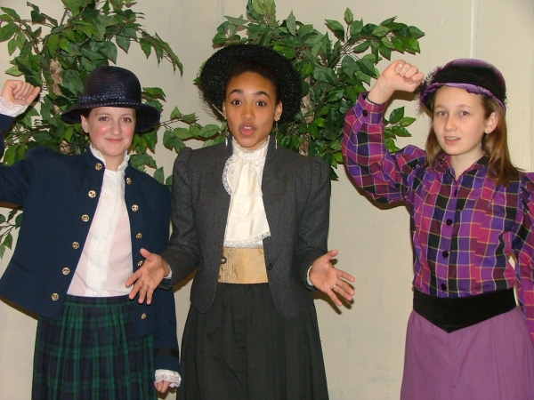 Sarah Conrad, Jasmine Moses and Anna Schlegel Photo