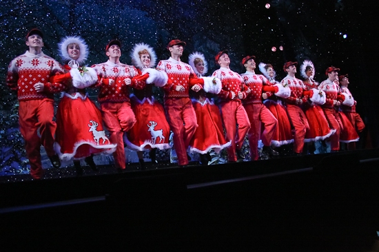 Photo Coverage: Happy Holiday! IRVING BERLIN'S WHITE CHRISTMAS Opens! Image