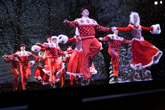 Photo Coverage: Happy Holiday! IRVING BERLIN'S WHITE CHRISTMAS Opens! Image