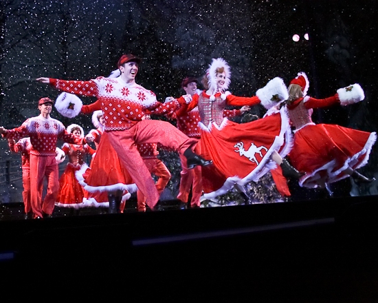 Photo Coverage: Happy Holiday! IRVING BERLIN'S WHITE CHRISTMAS Opens! Image