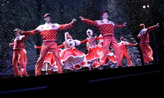 Photo Coverage: Happy Holiday! IRVING BERLIN'S WHITE CHRISTMAS Opens! Image