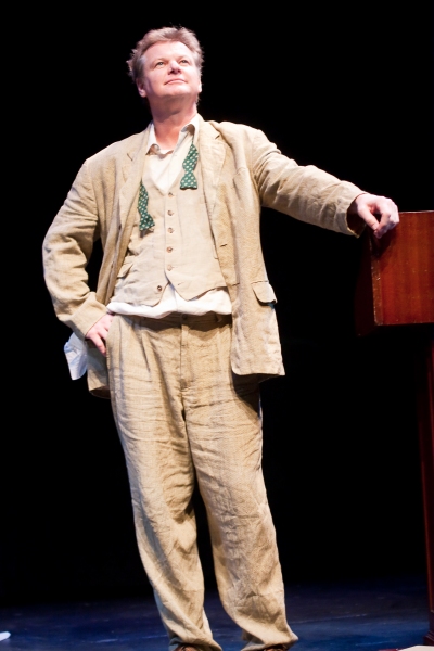 Photo Flash: Geraint Wyn Davies Stars as Dylan Thomas in DO NOT GO GENTLE Image