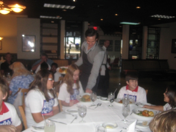 Photo Flash: Cast Members From PEEPSHOW, PHANTOM THE LV SPECTACULAR & JERSEY BOYS Give Back Image