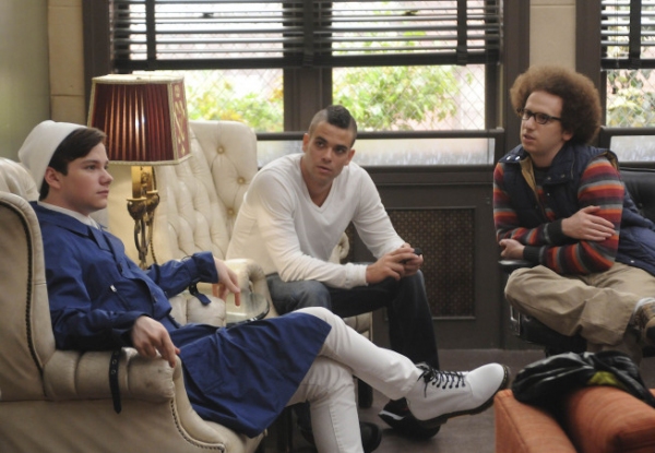 Photo Flash: GLEE - Fall Finale Episode Sneak Peek - 'Sectionals' Image