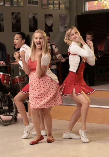 Photo Flash: GLEE - Fall Finale Episode Sneak Peek - 'Sectionals' Image
