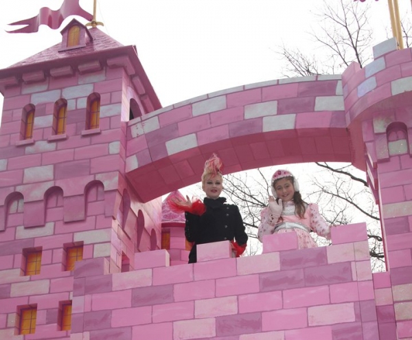 Photo Coverage: The 83rd Edition of the 'Macy's Thanksgiving Day Parade' - The Women Image