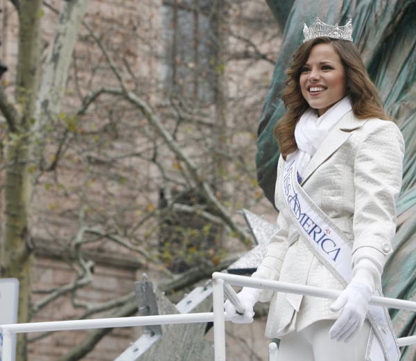 Photo Coverage: The 83rd Edition of the 'Macy's Thanksgiving Day Parade' - The Women Image