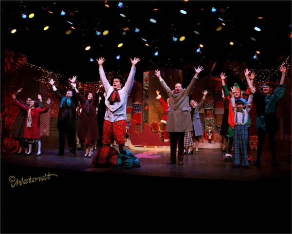 Photo Flash: Wayside Theatre's MIRACLE ON 34th STREET Image