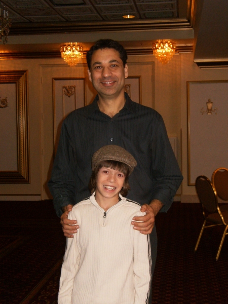 Photo Flash: A CHRISTMAS CAROL at Drury Lane Oakbrook Image