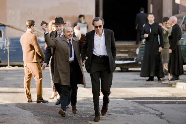 Photo Flash: NINE Opens Nationwide on December 25 Image