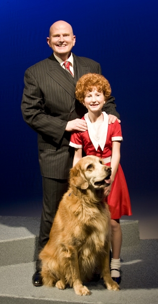 Photo Flash: ANNIE at the Des Moines Playhouse 