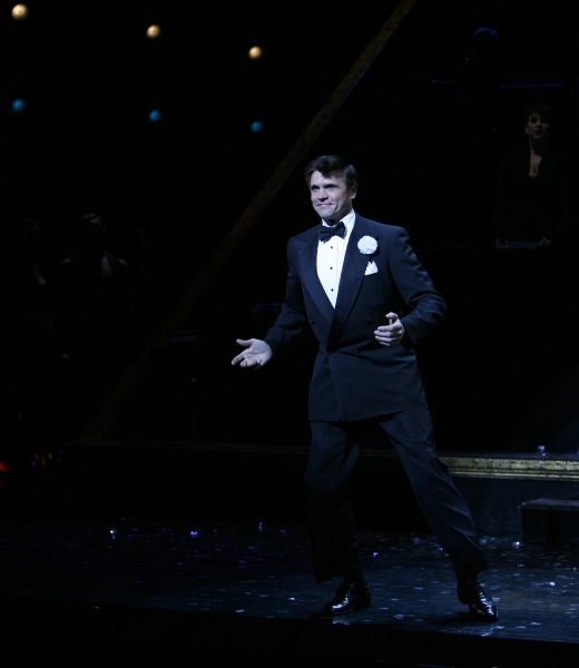 Photo Coverage: Ashlee Simpson-Wentz Debuts in CHICAGO! Image