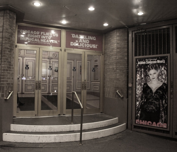 Photo Coverage: Ashlee Simpson-Wentz Debuts in CHICAGO! Image