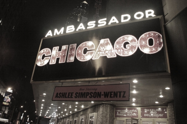 Photo Coverage: Ashlee Simpson-Wentz Debuts in CHICAGO! Image