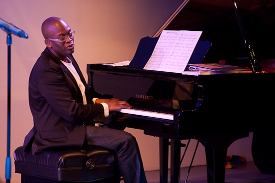 Photo Coverage: 'A Very MARY Holiday' Benefit Concert Image