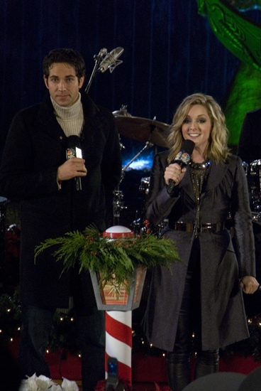Photo Coverage: 2009 Rockefeller Christmas Tree Lighting! Image