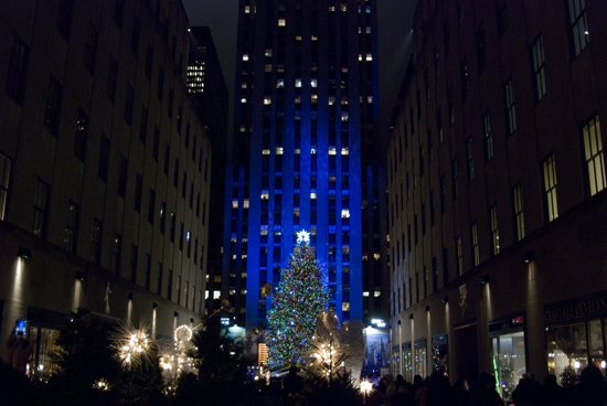 Photo Coverage: 2009 Rockefeller Christmas Tree Lighting! Image