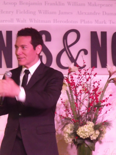 Photo Coverage: Michael Feinstein and Cheyenne Jackson Sign and Sing at Barnes & Noble Image