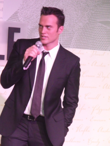 Photo Coverage: Michael Feinstein and Cheyenne Jackson Sign and Sing at Barnes & Noble Image