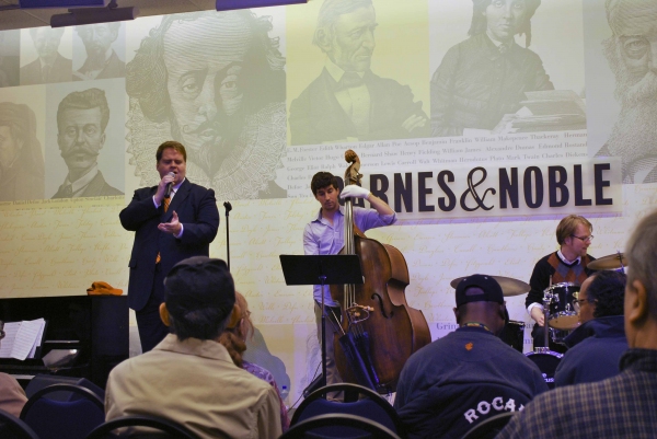 Photo Coverage: Twyla Tharp and John Tracey Egan at Barnes & Noble Image