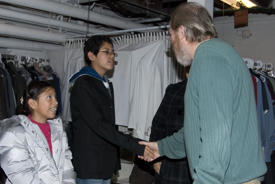 Photo Coverage: SUPERIOR DONUTS Greets Francisco Hernandez and Family Image