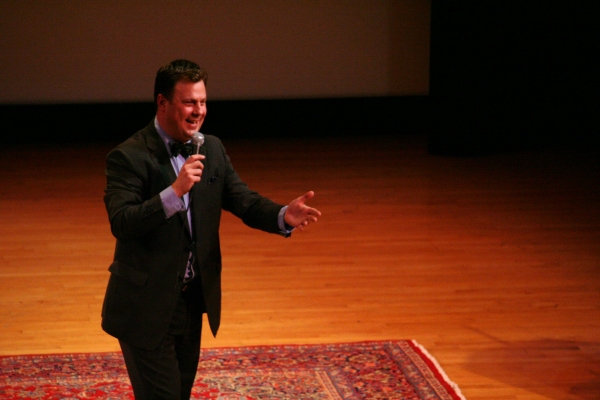 Photo Coverage: Transport Group Honors McNally & Mantello at 'Gimme A Break!' Benefit Image