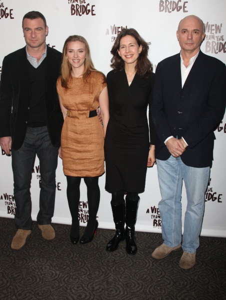 Liev Schreiber, Scarlett Johansson, Jessica Hecht & Gregory Mosher Photo