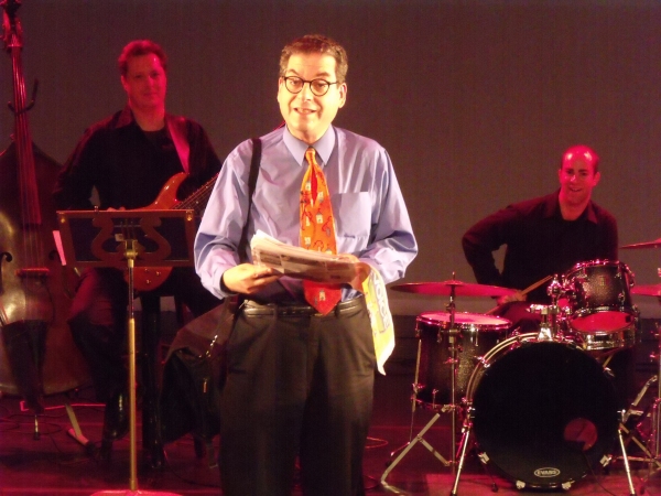 Photo Coverage: Daniel Reichard's 'Gettin' on the Good List' Christmas Show Image