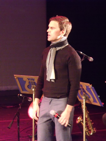 Photo Coverage: Daniel Reichard's 'Gettin' on the Good List' Christmas Show Image