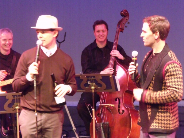 Photo Coverage: Daniel Reichard's 'Gettin' on the Good List' Christmas Show Image