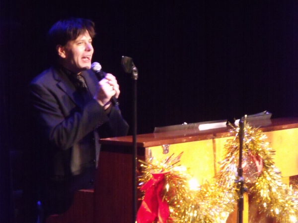 Photo Coverage: Daniel Reichard's 'Gettin' on the Good List' Christmas Show Image