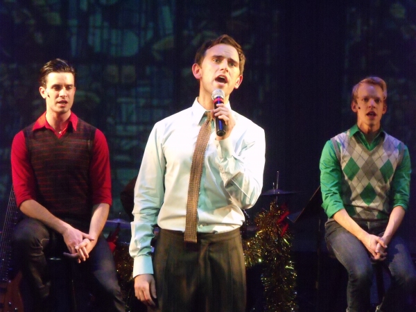 Photo Coverage: Daniel Reichard's 'Gettin' on the Good List' Christmas Show Image