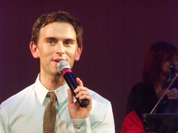 Photo Coverage: Daniel Reichard's 'Gettin' on the Good List' Christmas Show Image