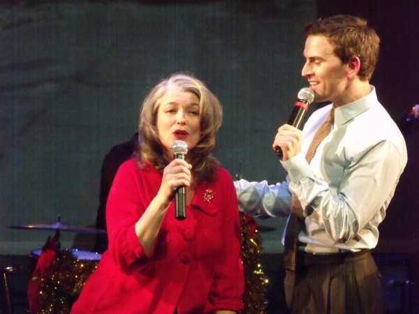 Photo Coverage: Daniel Reichard's 'Gettin' on the Good List' Christmas Show Image