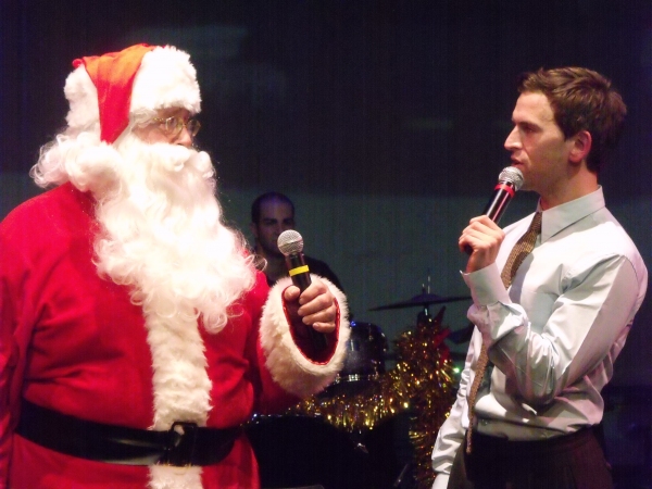 Photo Coverage: Daniel Reichard's 'Gettin' on the Good List' Christmas Show Image