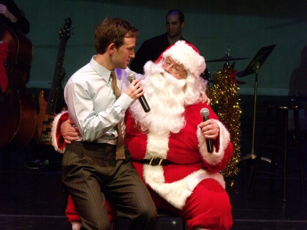 Photo Coverage: Daniel Reichard's 'Gettin' on the Good List' Christmas Show Image