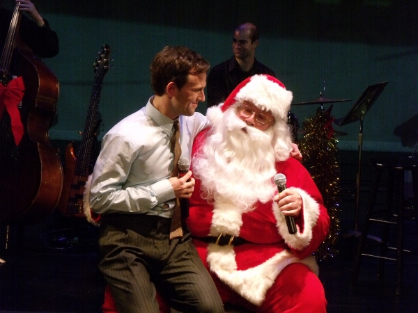Photo Coverage: Daniel Reichard's 'Gettin' on the Good List' Christmas Show Image