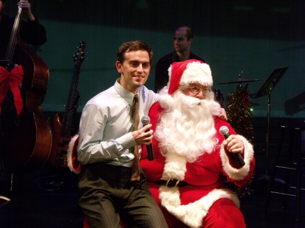 Photo Coverage: Daniel Reichard's 'Gettin' on the Good List' Christmas Show Image