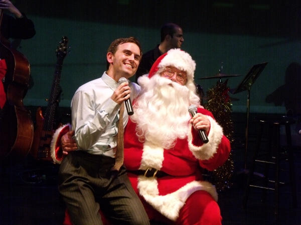 Photo Coverage: Daniel Reichard's 'Gettin' on the Good List' Christmas Show Image