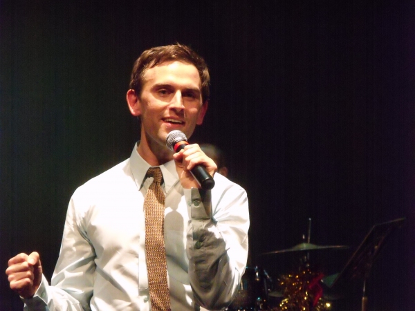 Photo Coverage: Daniel Reichard's 'Gettin' on the Good List' Christmas Show Image