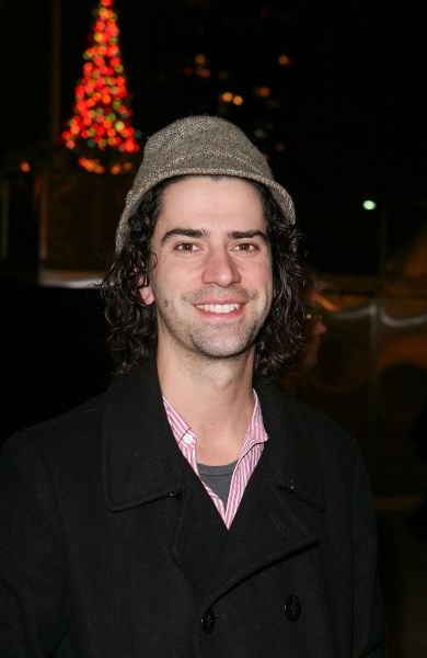 Hamish Linklater Photo