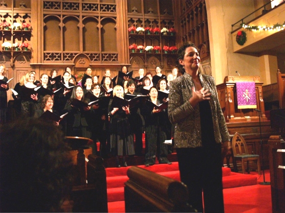 Photo Flash: Vox Femina Gets Their Yule On Image