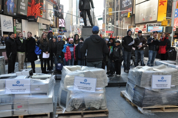 Photo Coverage: Broadway Green Alliance E-Waste Collection Image